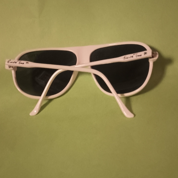 VTG LEISURE TIME SPORT USA COOL GUY MIRRORED LENSE SUNGLASSES IN WHITE - Picture 2 of 9
